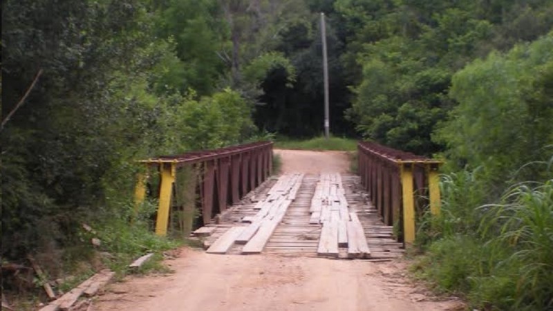 Obras visam à recuperação da estrutura metálica da ponte