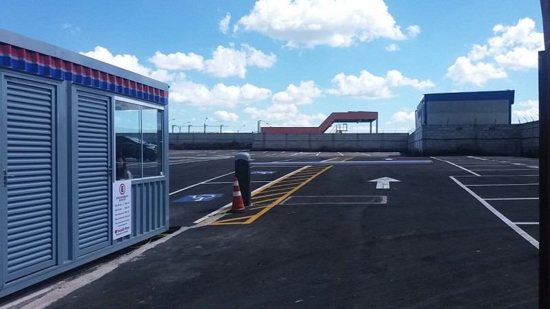 O sistema de estacionamento rotativo funciona 24 horas
