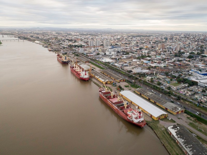 Porto de Porto Alegre completa 102 anos de história - Secretaria de  Logística e Transportes