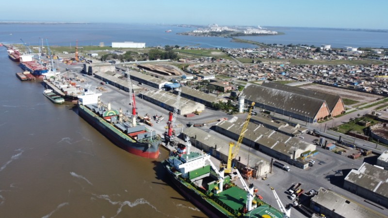 Na foto, o Porto do Rio Grande