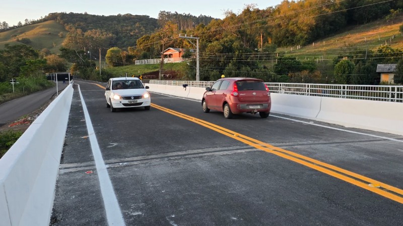 Na foto, a ponte da ERS-130.