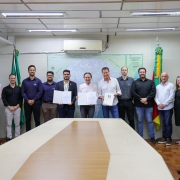 Representantes das tr&ecirc;s obras de Farroupilha estiveram na sede da Selt, em Porto Alegre, para ato de assinatura do PIAA.